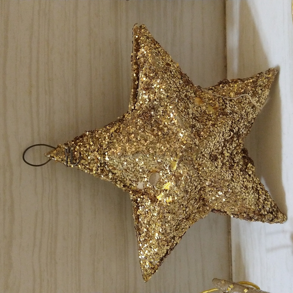 Vintage Lot of 8 1950's/1960's Era Gold Glitter/Sequins Stars & Doves - Picture 4 of 6
